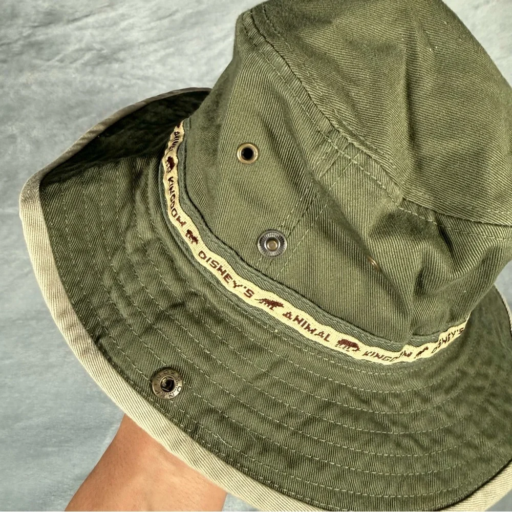 Vintage Disney Animal Kingdom Bucket Hat Boys Youth Large Y2K 2001